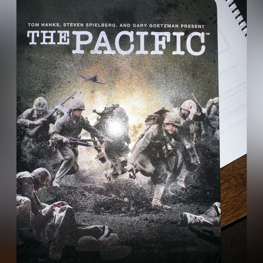 The Pacific (2010) 6-Disc Metal Case Hanks Spielberg